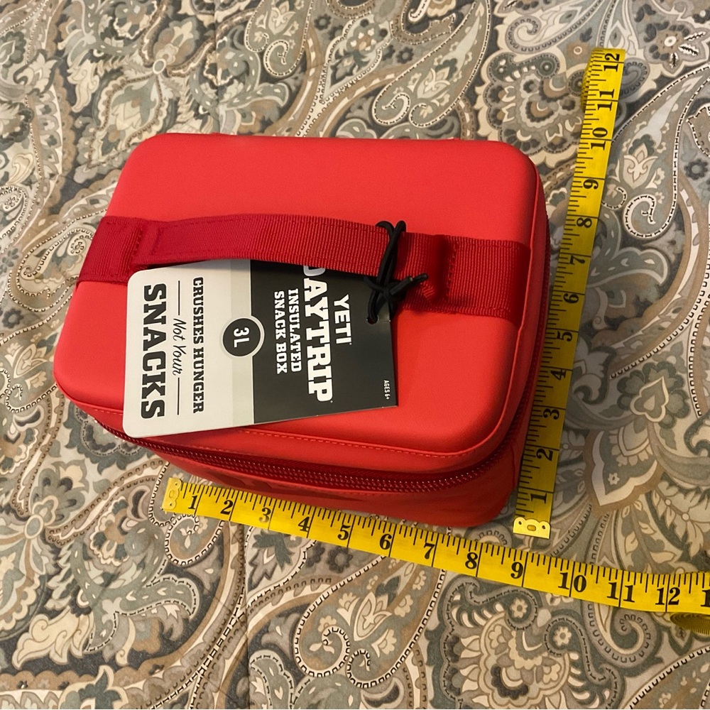NWT Yeti 3L Insulated Rescue Red Snack Box - Picture 16 of 16